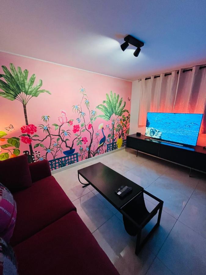 Апартаменти Pink Tropical Champagne Реймс Екстер'єр фото